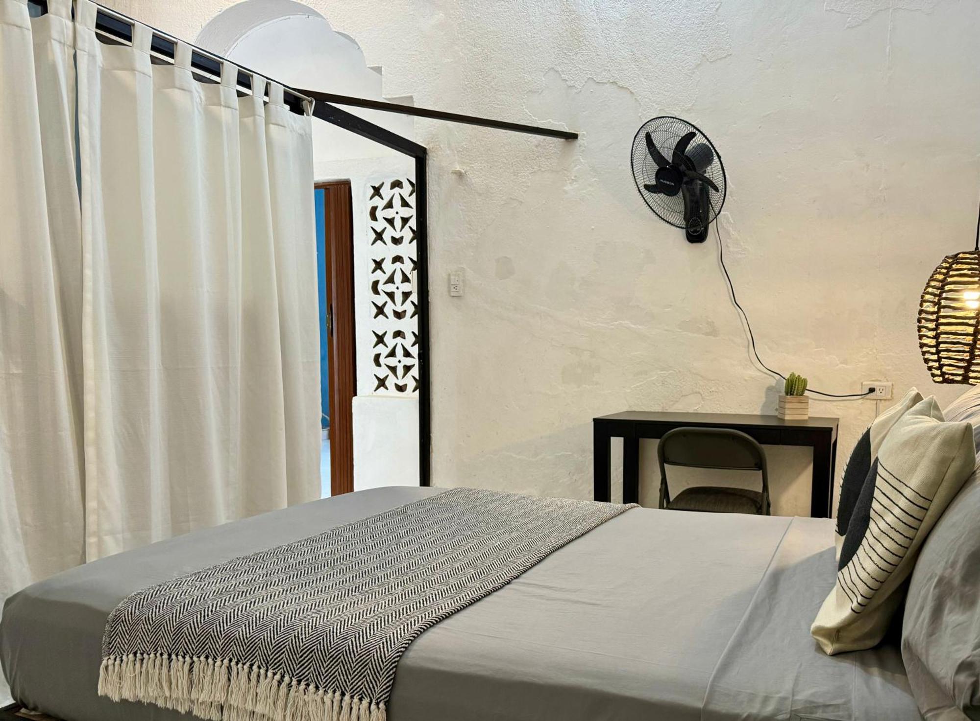 Casita Azul Colonial En El Centro De Merida. المظهر الخارجي الصورة